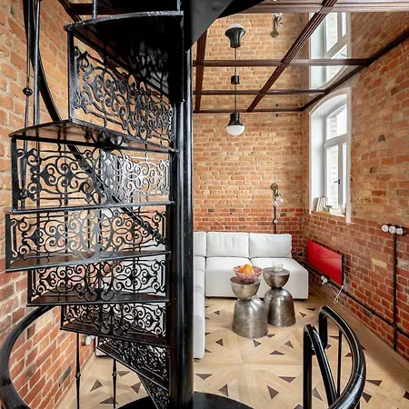 Luxurious In A Historic Fire Tower With Old Town View 公寓 维尔纽斯